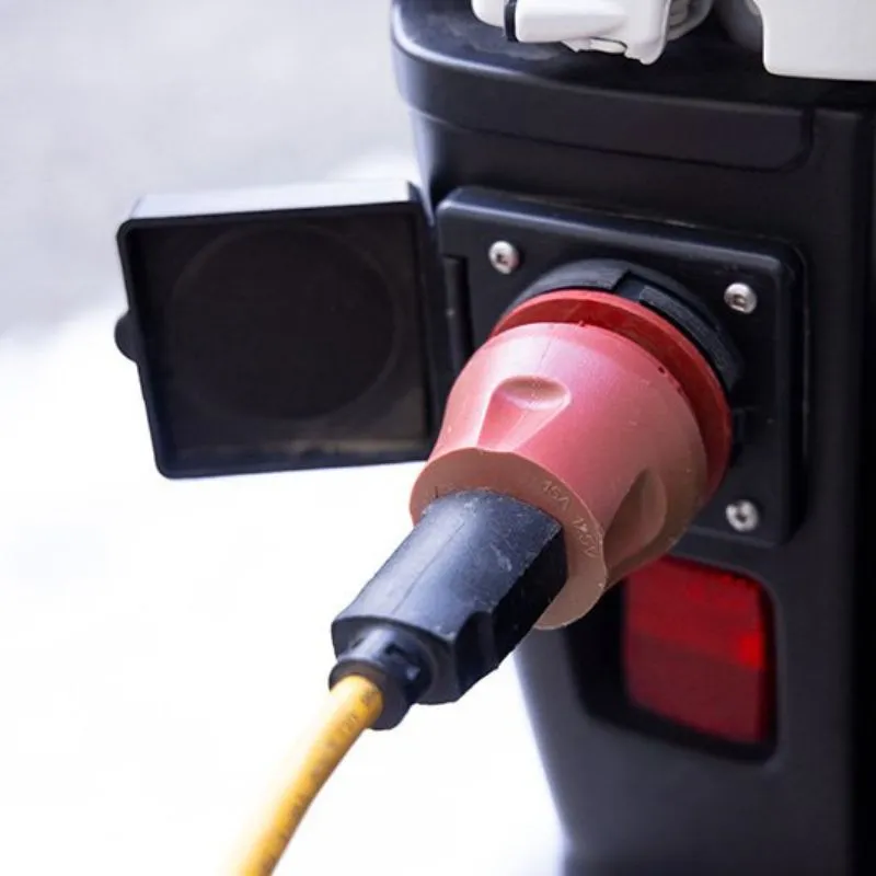 Prise adaptateur 15A mâle à 30A femelle - Verrouillage rotatif – Image 5