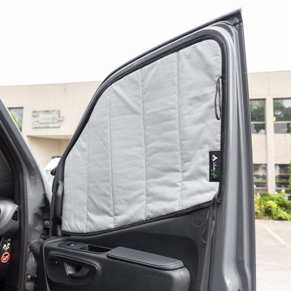 Driver and passenger front door - Insulated privacy panel - Sprinter - Image 5
