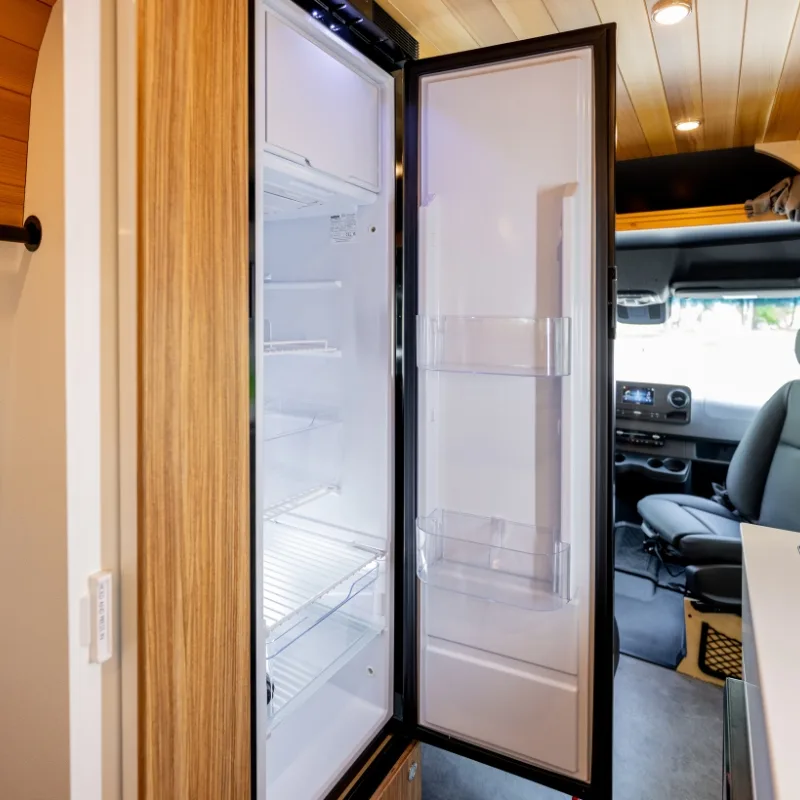 Réfrigérateur 4.9 PC Freeline 140 - 12V – Image 3